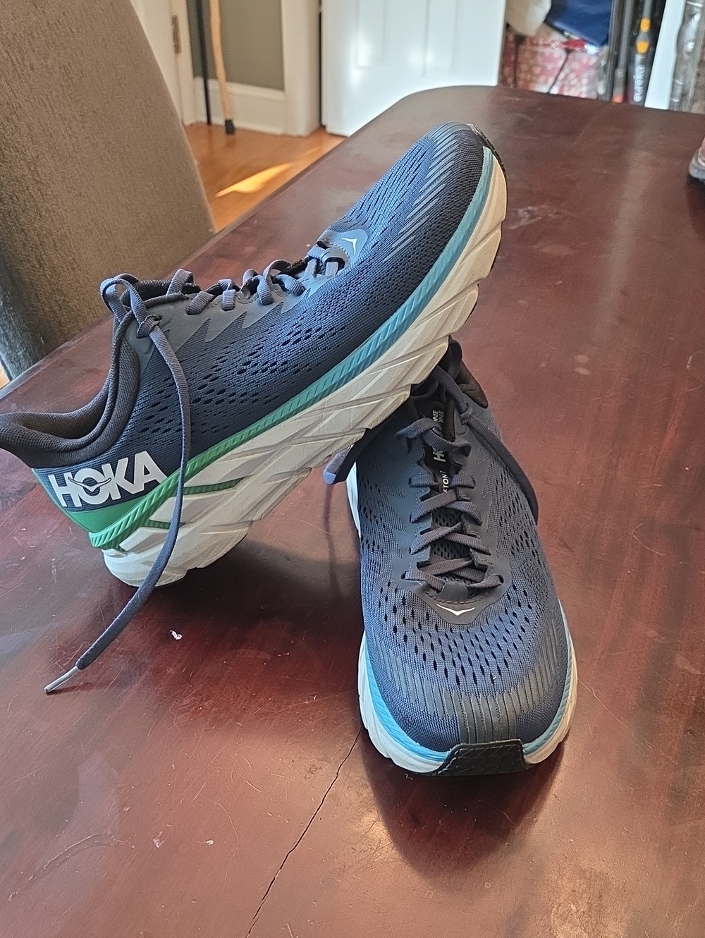Hoka One One Clifton 7.  Size 10 Men